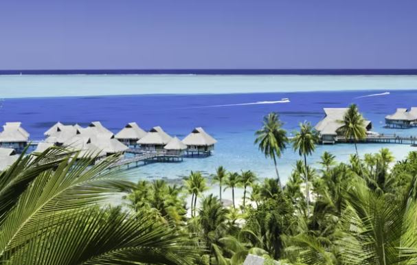 South Pacific Fly, Stay & Cruise – 17 Days