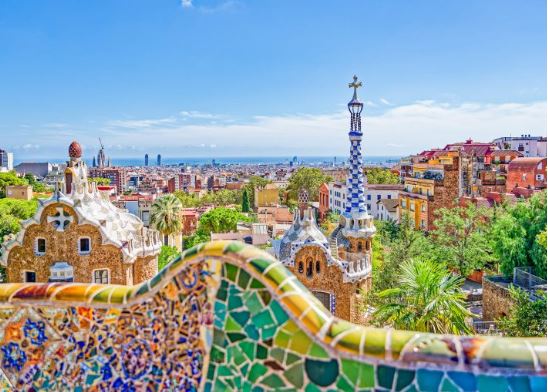 Mediterranean Coastlines: Trio of Italian Lakes with Luxury Cunard Voyage